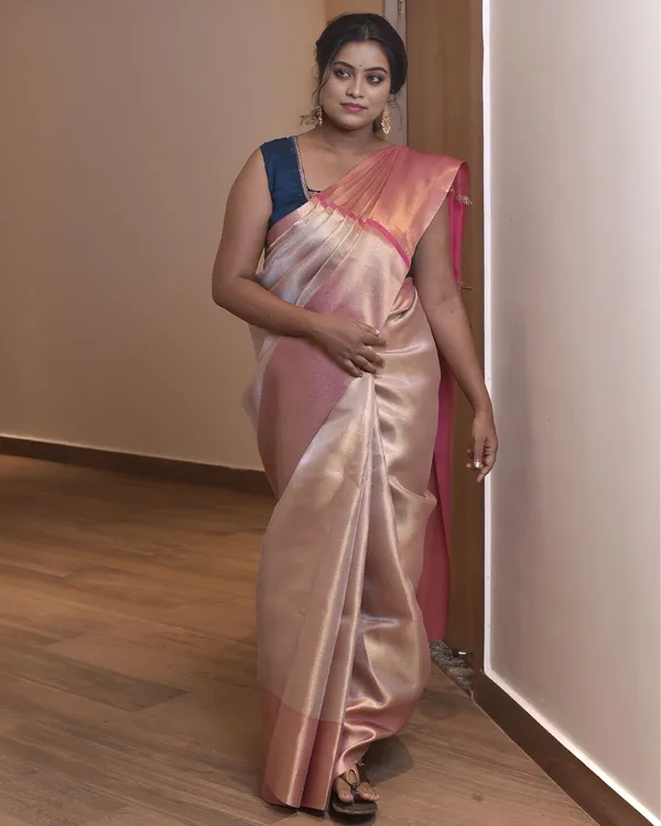 Champagne_Banarasi_Weaving_Tissue_Silk_Saree