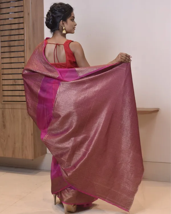 Deep_Pink_Banarasi_Weaving_Tissue_Silk_Saree