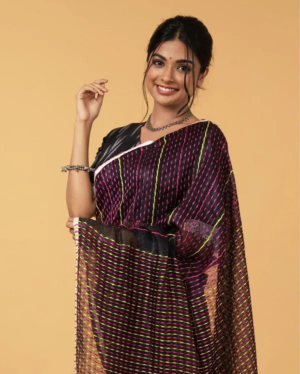 Alluring_Beauty_Black_Kantha_Saree