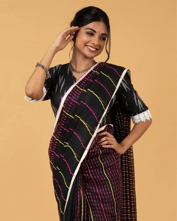 Alluring_Beauty_Black_Kantha_Saree