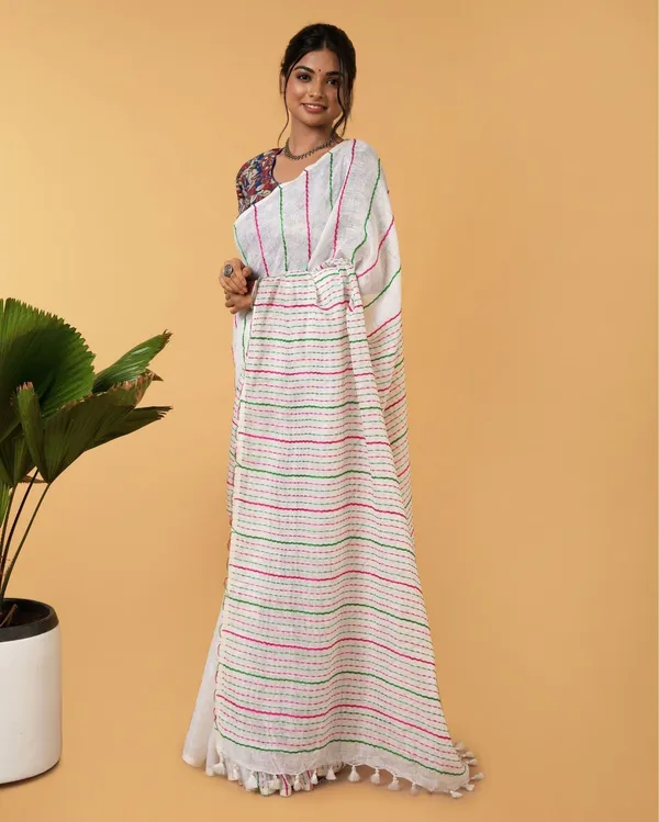 Alluring_Beauty_White_Kantha_Saree