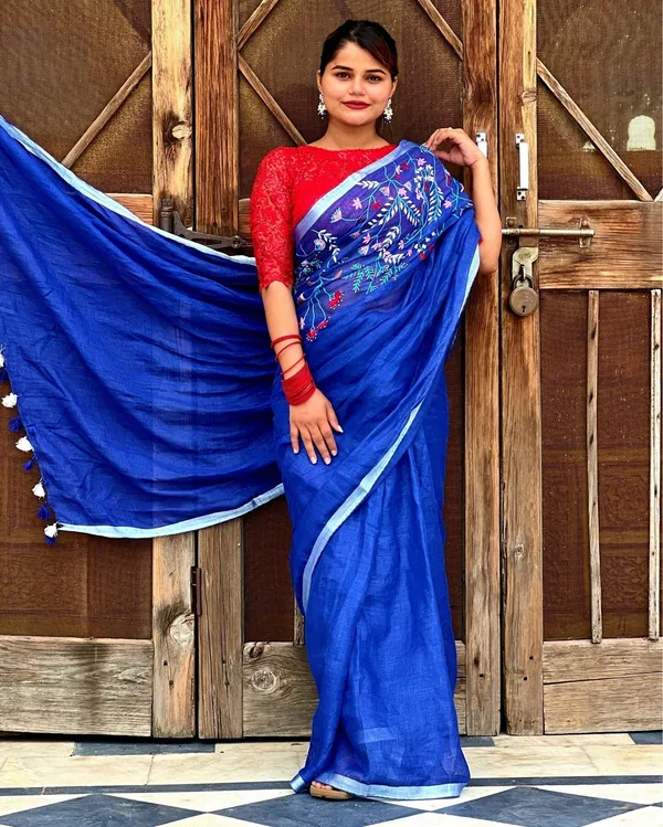 Bhavbheeni_Blue_Embroidered_Saree