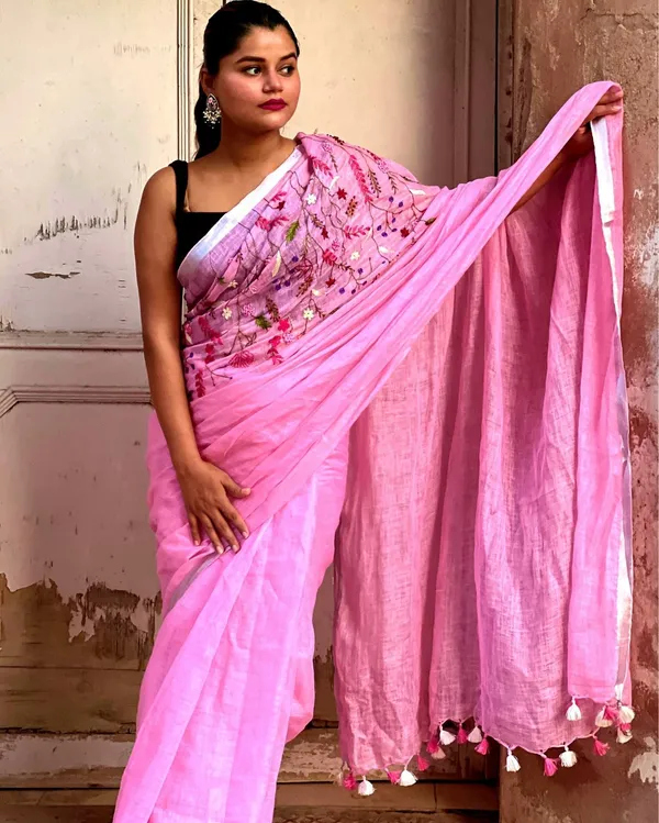 Bhavbheeni_Pink_Embroidered_Saree
