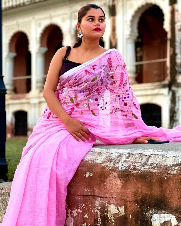 Bhavbheeni_Pink_Embroidered_Saree