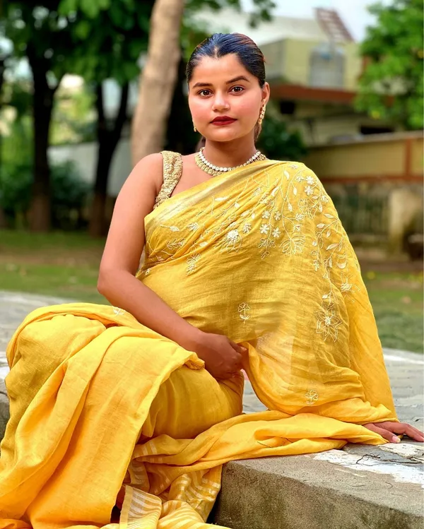 Bhavbheeni_Yellow_Embroidered_Saree