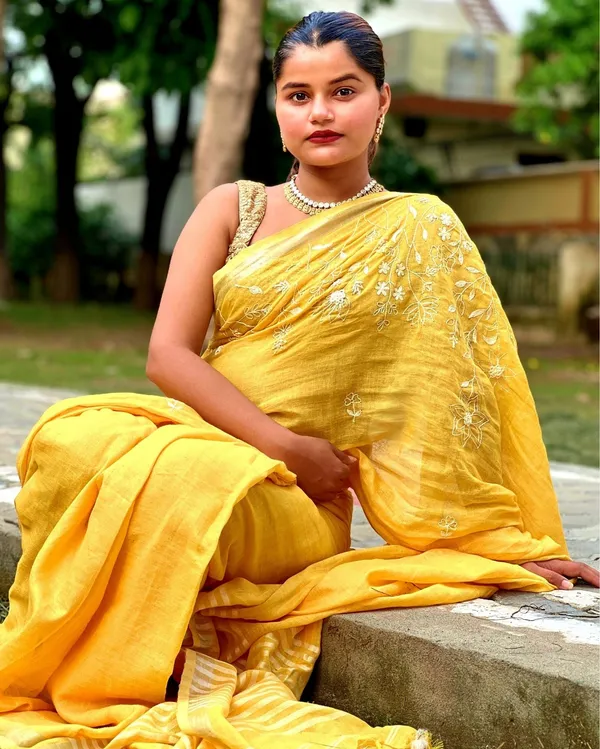 Bhavbheeni_Yellow_Embroidered_Saree
