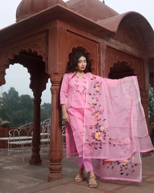Chandini_Pink_Handpainted_Suit