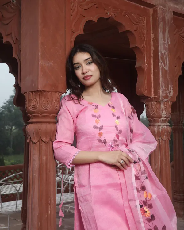 Chandini_Pink_Handpainted_Suit