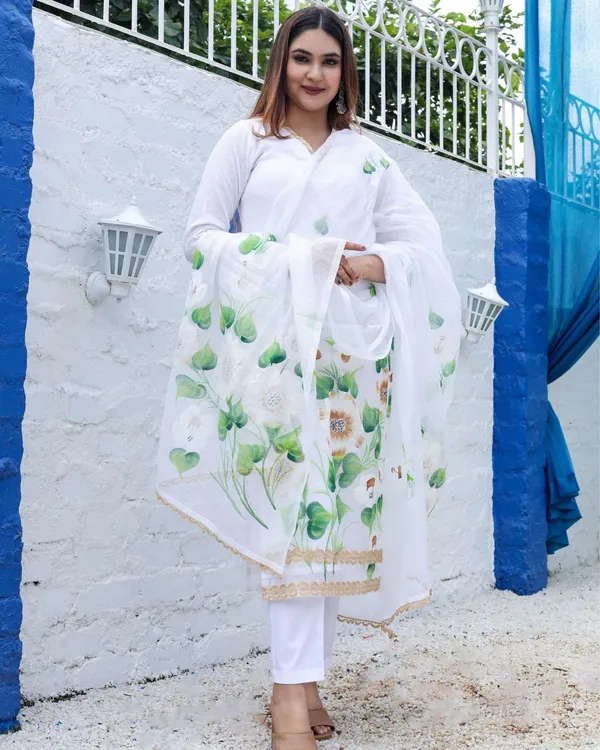 Chandini_White_Hand_Painted_Suit
