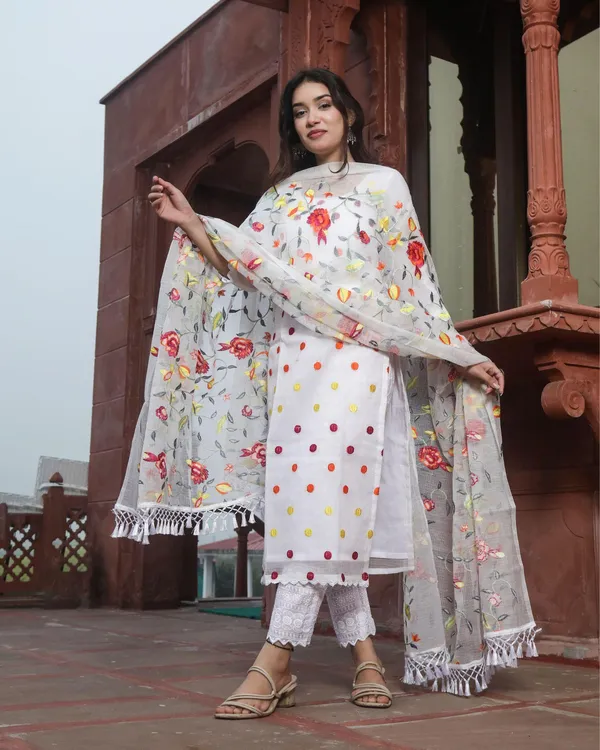 Chanchal_Mann_White_Quaint_Embroidery_Suit