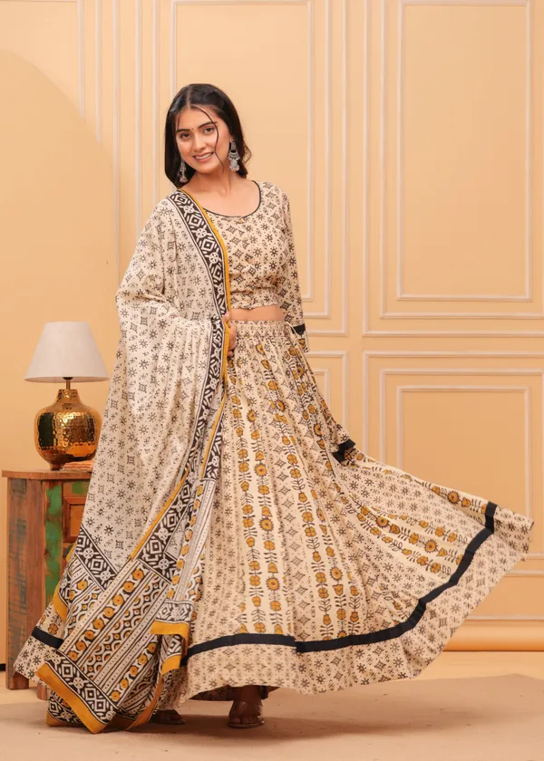 Dharohar_Blockprinted_Creamy_Beige_Lehanga_Choli_Set