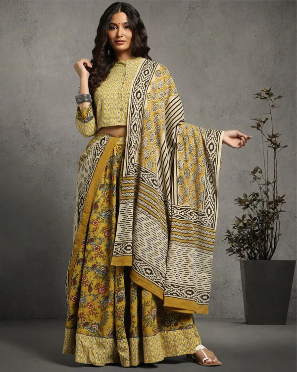 Dharohar_Pure_Cotton_Bright_Yellow_Stitched_Lehanga