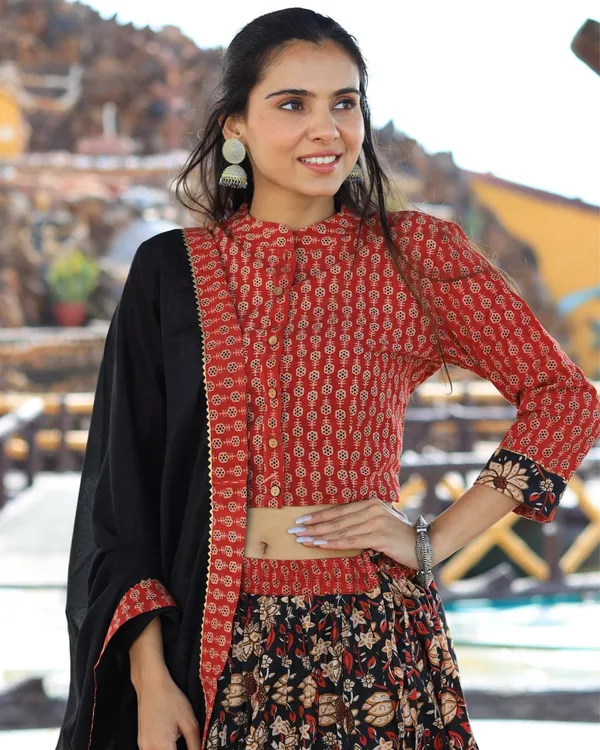 Dharohar_Pure_Cotton_Brown_&_Black_Stitched_Lehanga