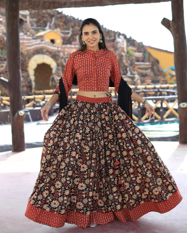 Dharohar_Pure_Cotton_Brown_&_Black_Stitched_Lehanga
