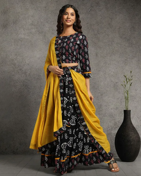 Dharohar_Pure_Cotton_Chic_Black_Stitched_Lehanga