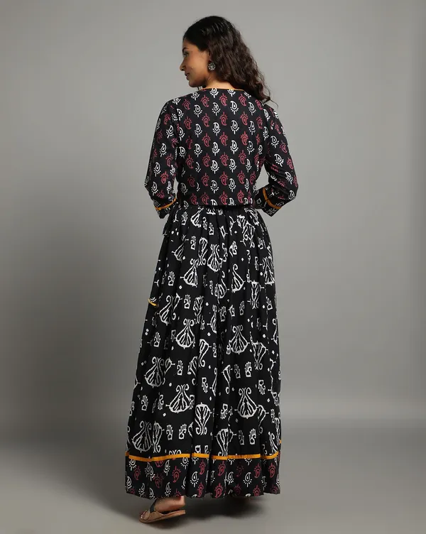 Dharohar_Pure_Cotton_Chic_Black_Stitched_Lehanga