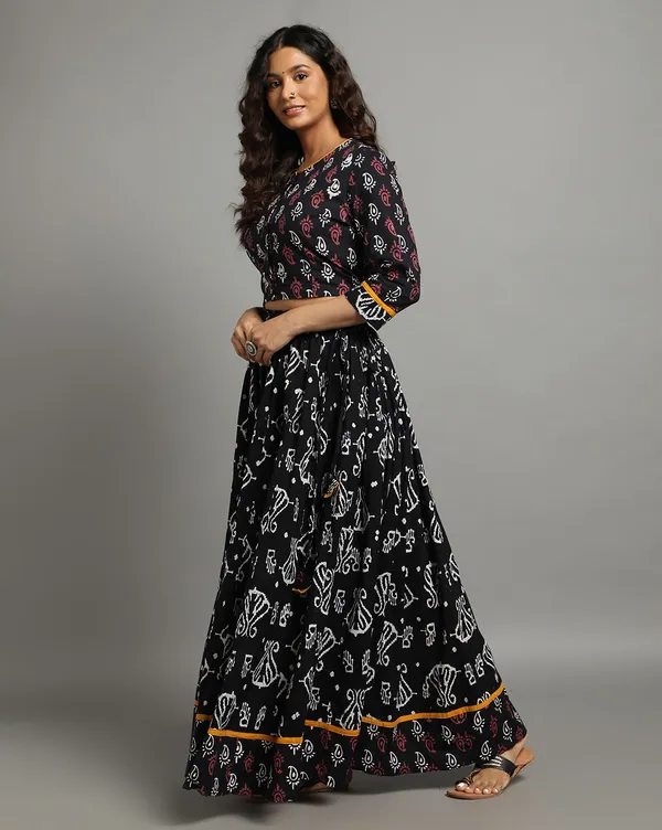 Dharohar_Pure_Cotton_Chic_Black_Stitched_Lehanga