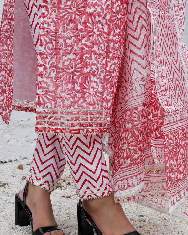 Dilkash_Red_Printed_Suit