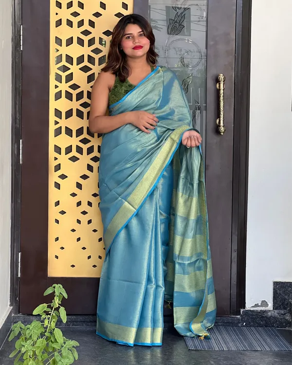 Kundal_Heer_Blue_Shimmery_Saree
