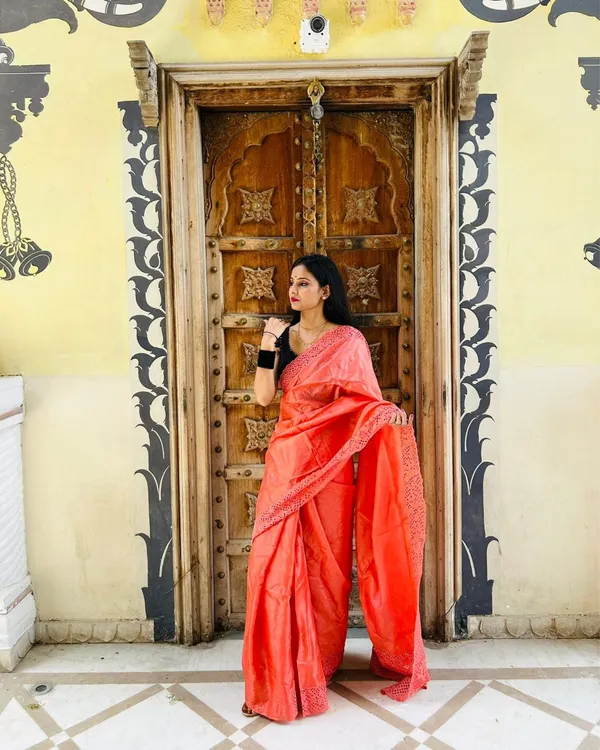 Living_Lux_Red_Tussar_Cutwork_Saree