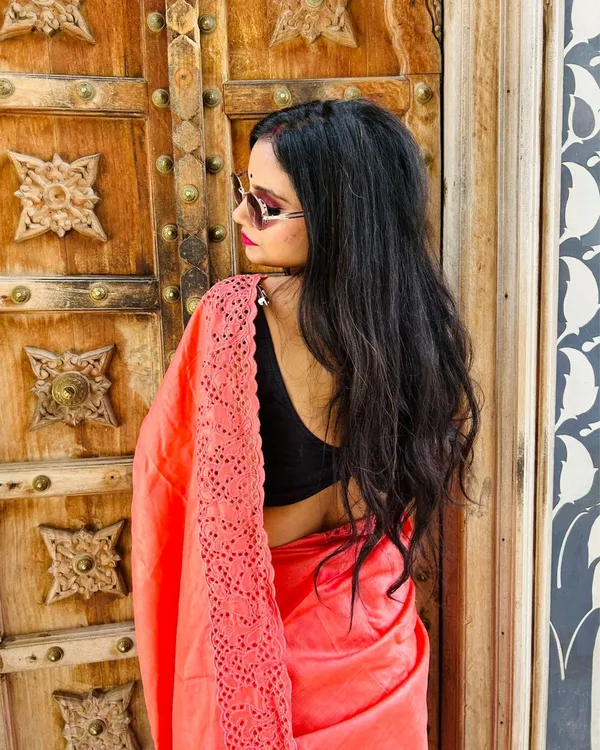 Living_Lux_Red_Tussar_Cutwork_Saree
