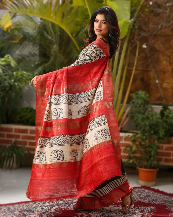 Madhuban_Ki_Kushboo_Cream_&_Red_Tussar_Silk_Saree