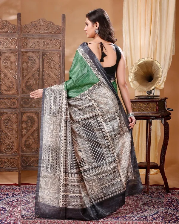 Madhuban_Ki_Kushboo_Green_&_Black_Tussar_Silk_Saree
