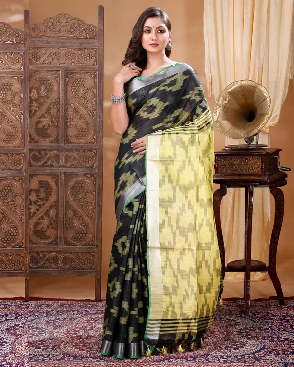 Essence_Of_Elegance_Ikkat_Saree