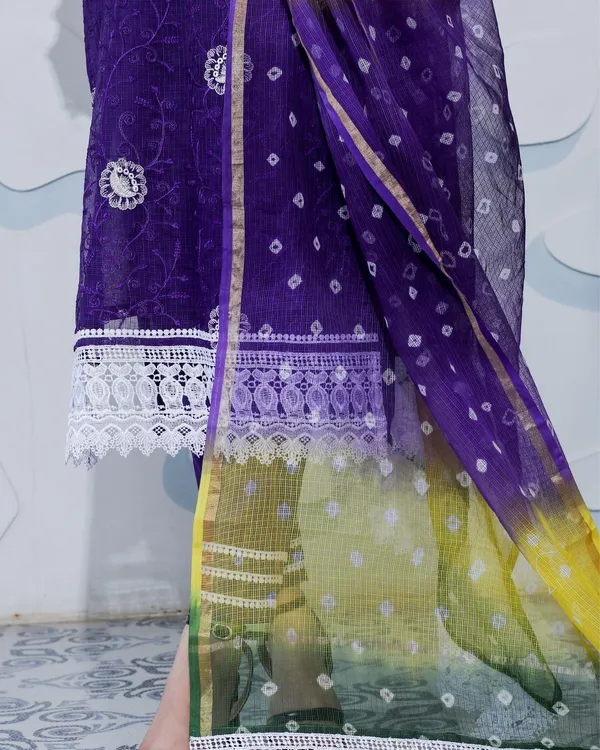 Nakhrewali_Purple_Embroidered_Suit