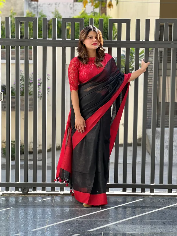Parishuddhata_Black_&_Red_Linen_Saree