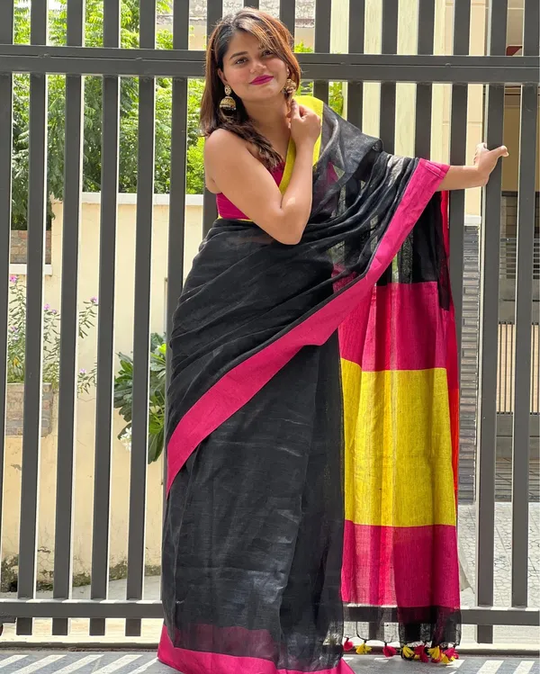 Parishuddhata_Black_&_Yellow_Linen_Saree