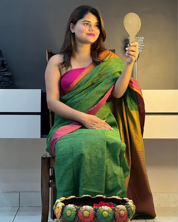 Parishuddhata_Green_Linen_Saree