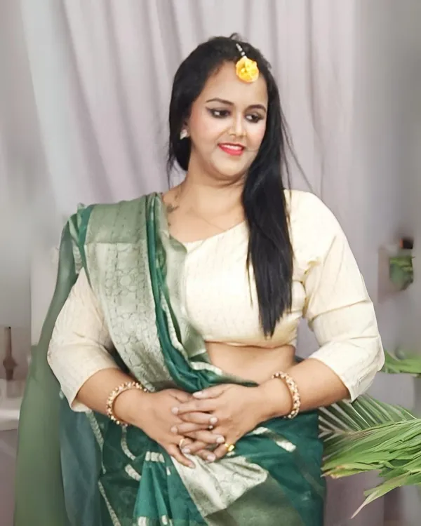 Rajsi_Thaath_Green_Banarasi_Saree