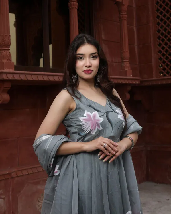 Rango_Ki_Kalam_Se_Dark_Gray_Anarkali_Suit