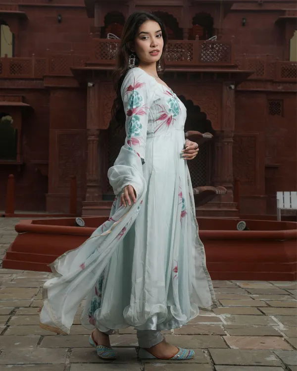 Rango_Ki_Kalam_Se_Gray_Anarkali_Suit