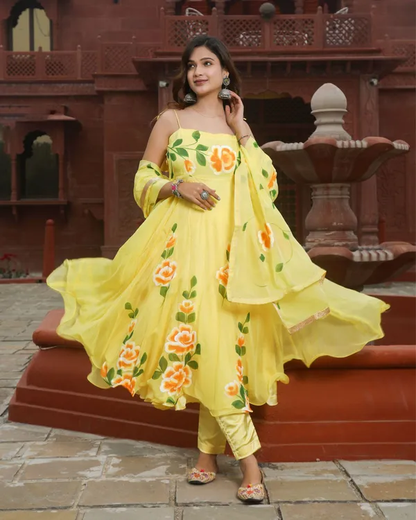 Rango_Ki_Kalam_Se_Yellow_Anarkali_Suit