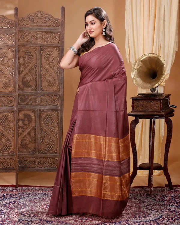 Classic_Elegance_Brown_Silk_Saree