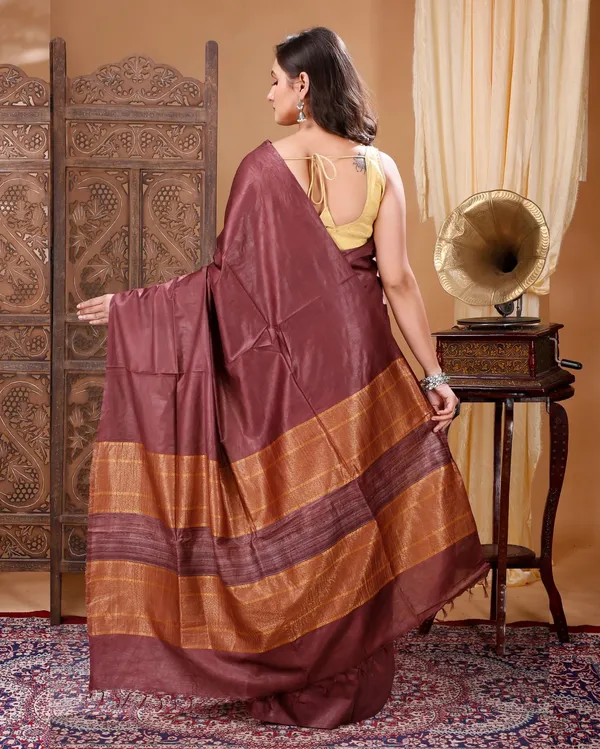 Classic_Elegance_Brown_Silk_Saree