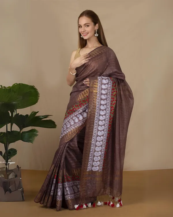 Paheli_Brown_Embroidery_Saree