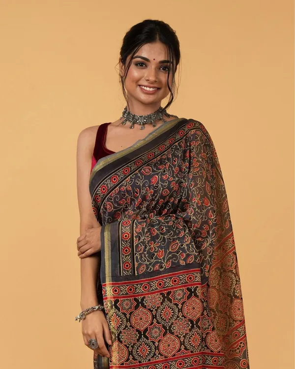 Sone_Ki_Ret_Blue_Ajrakh_Saree