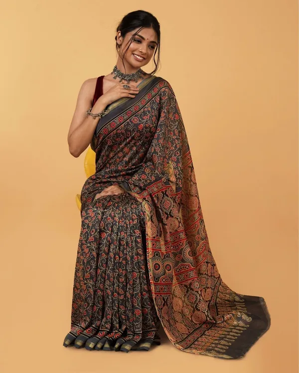 Sone_Ki_Ret_Blue_Ajrakh_Saree