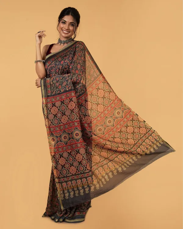 Sone_Ki_Ret_Blue_Ajrakh_Saree