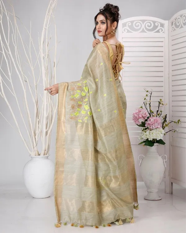 Swarna_Pushp_Green_Tussar_Silk_Saree