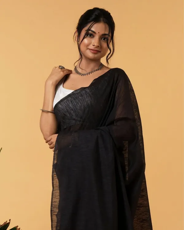 Swarna_Ras_Black_Linen_Silk_Saree