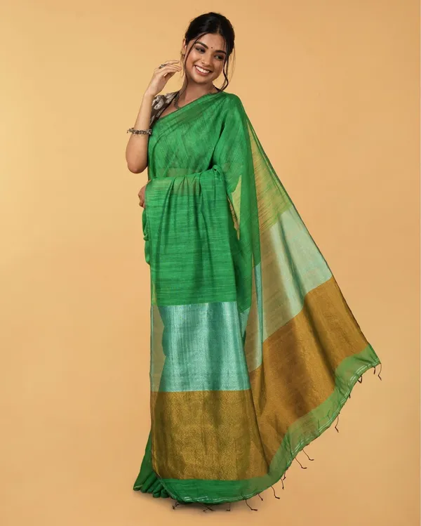 Swarna_Ras_Bright_Green_Linen_Silk_Saree