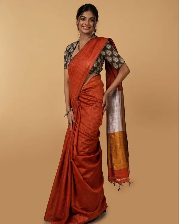 Swarna_Ras_Brown_Linen_Silk_Saree