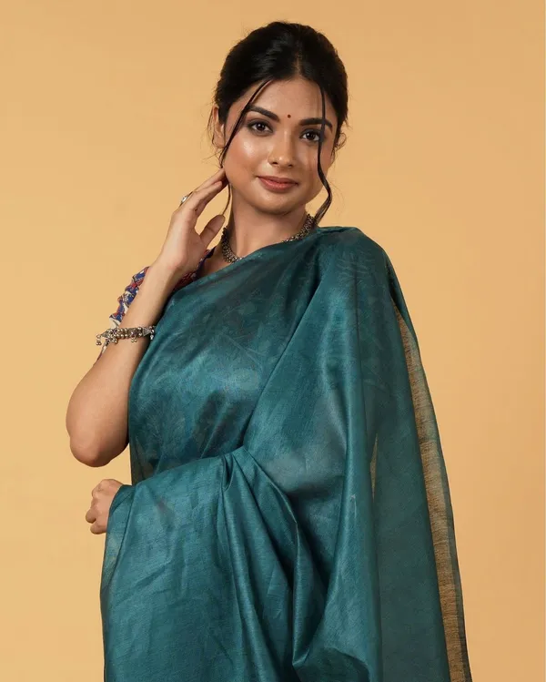 Swarna_Ras_Dark_Green_Linen_Silk_Saree