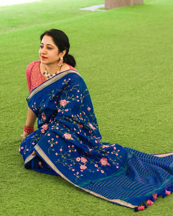 Van_Mala_Blue_Embroidered_Saree