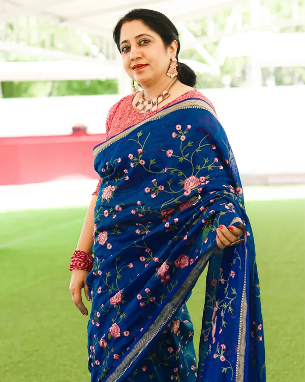 Van_Mala_Blue_Embroidered_Saree