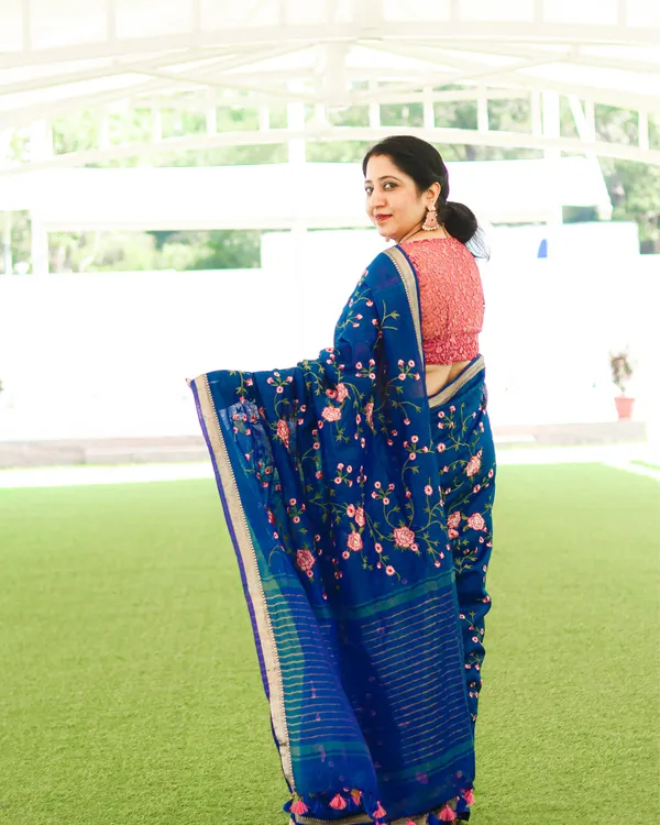 Van_Mala_Blue_Embroidered_Saree